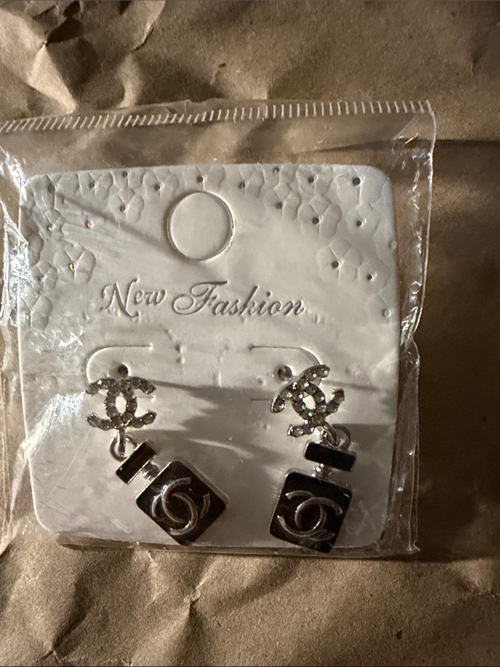 New fashion logo earrings